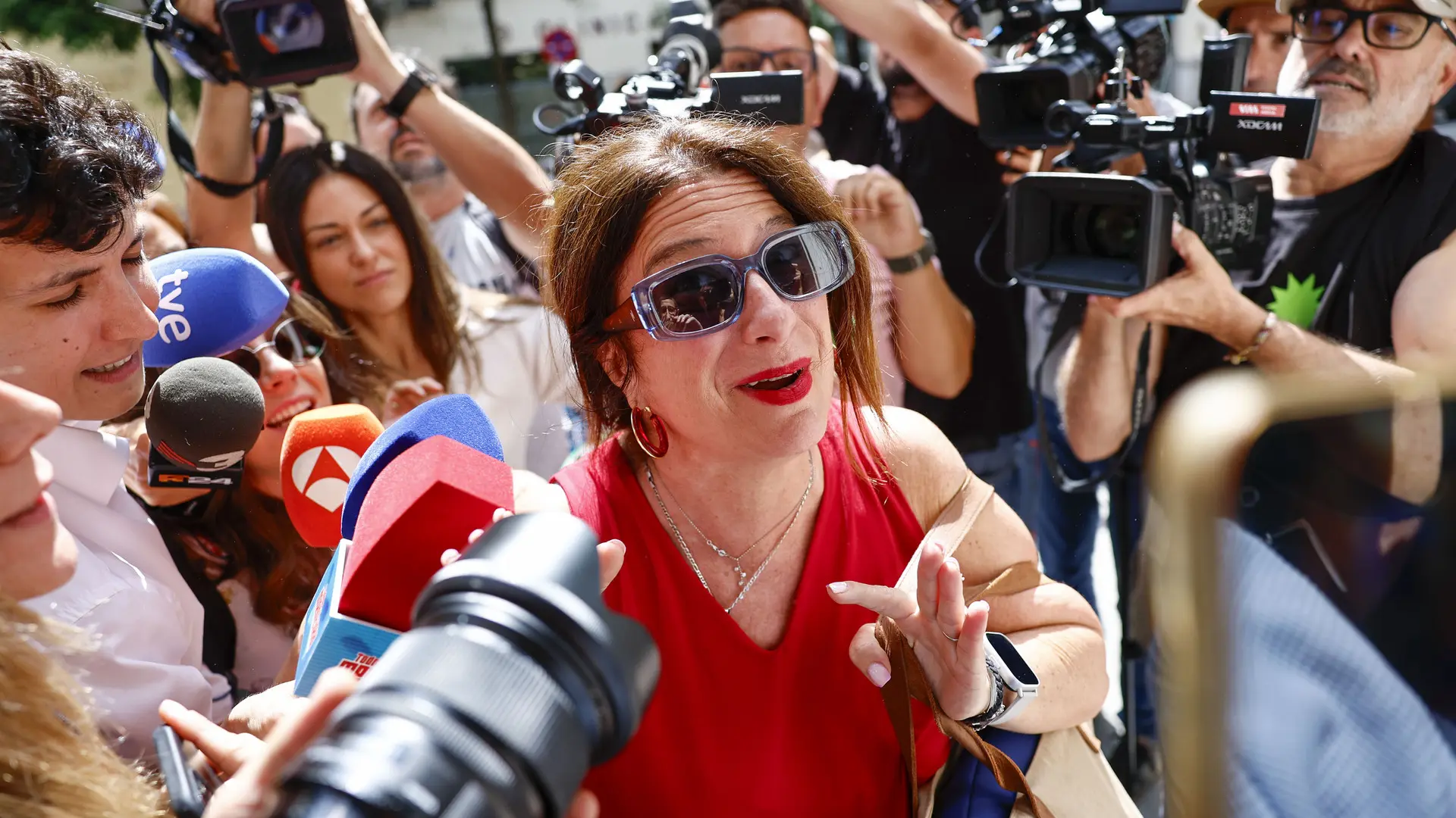 Leire Díez pide la baja como militante del PSOE y anuncia una comparecencia ante los medios tras las maniobras contra la UCO