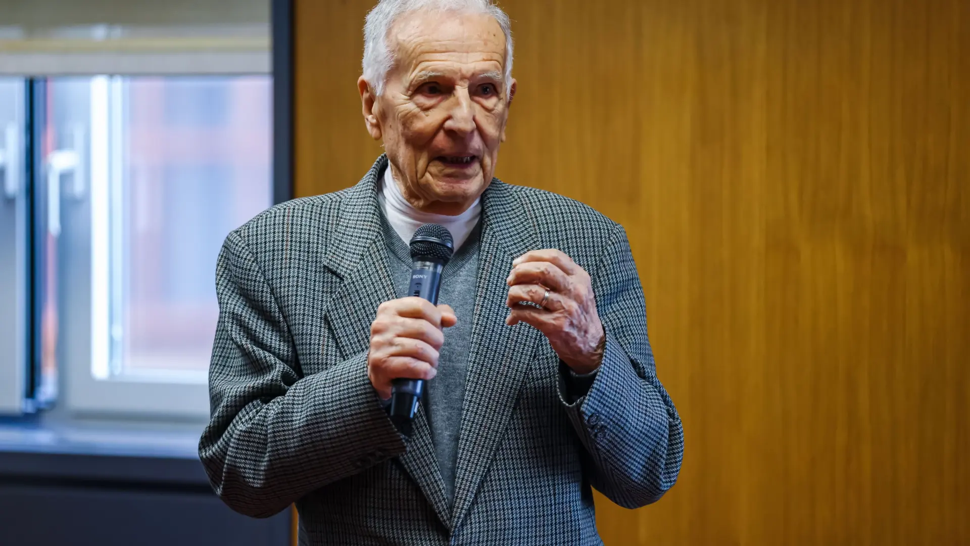 Silvio Garattini, oncólogo de 96 años, da las dos claves para evitar la mayoría de enfermedades: «Se necesita una revolución» Silvio Garattini, oncólogo de 96 años, da las dos claves para evitar la mayoría de enfermedades: «Se necesita una revolución»