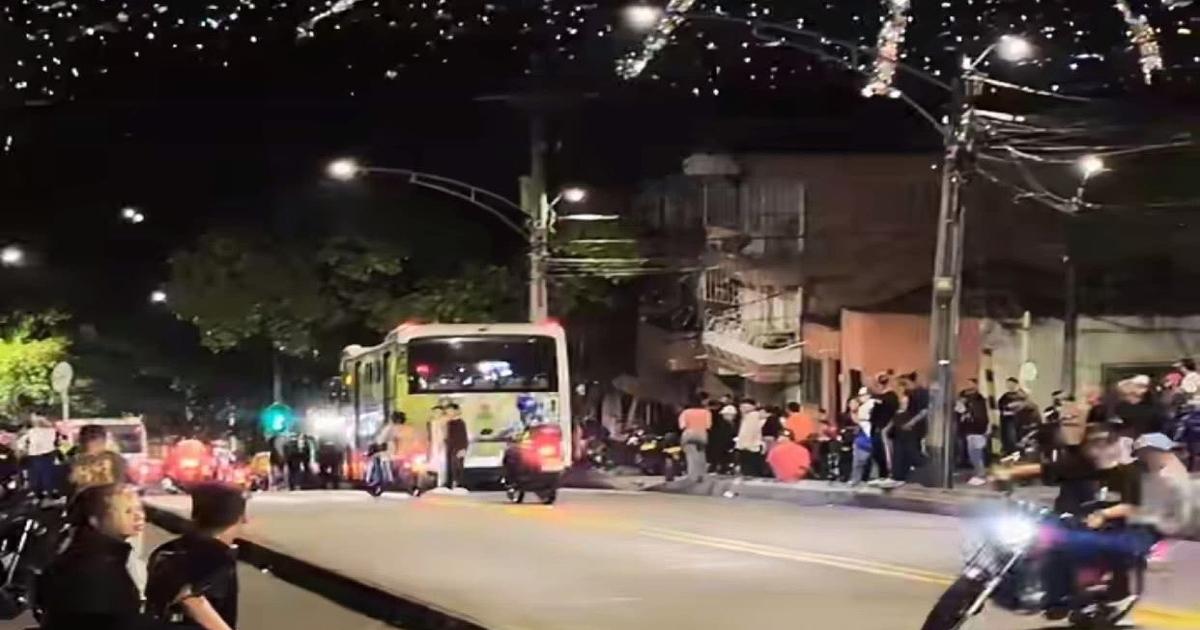 Noticias Medellín: Motociclista muere en Medellín tras chocar con Metroplús