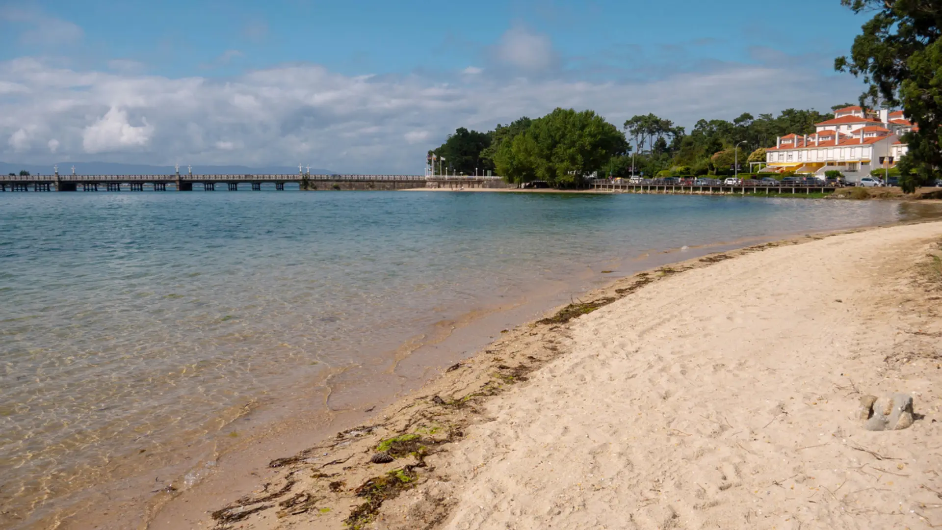 este es el lugar más caro de Galicia para alquilar un apartamento en la playa este verano