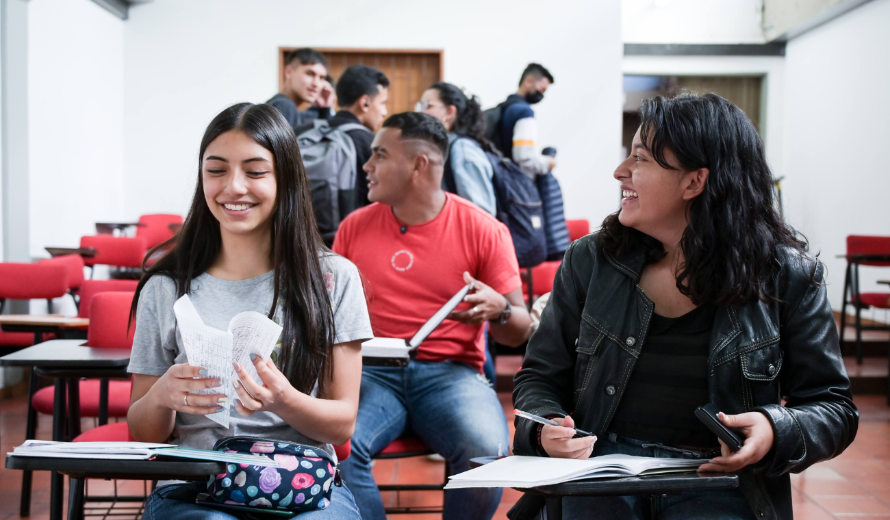 Jóvenes en Bogotá pueden estudiar carrera sin pagar: vea los requisitos Jóvenes en Bogotá pueden estudiar carrera sin pagar: vea los requisitos