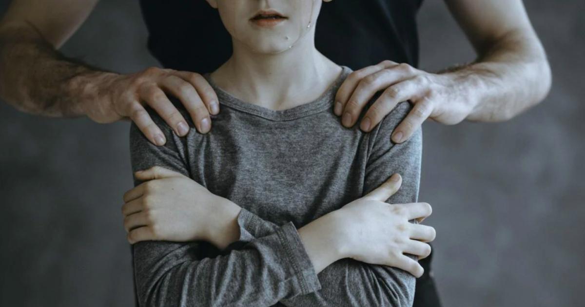 Noticias Medellín: Una niña de 11 años fue abusada por su padrastro