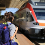reducción del 90% en billetes de autobús y del 50% en tren e Interrail