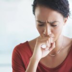 El cáncer poco conocido y agresivo que se manifiesta con tos y dolor en el pecho
