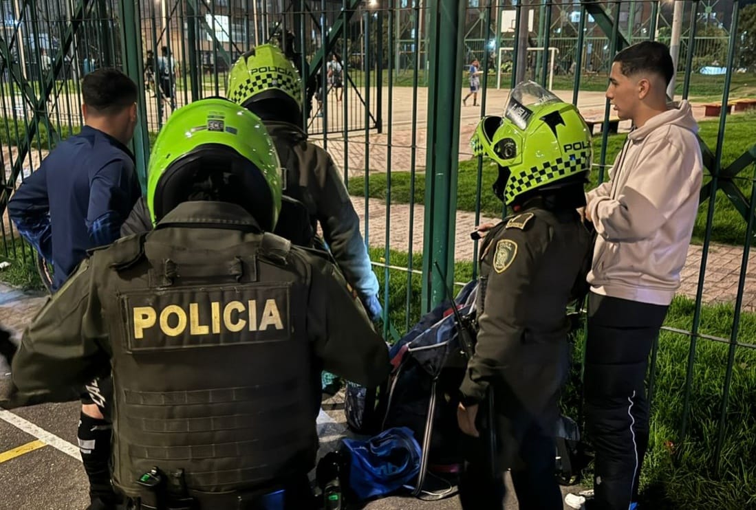 Capturan comandante de un CAI y 11 policías más sospechosos de delitos Capturan comandante de un CAI y 11 policías más sospechosos de delitos