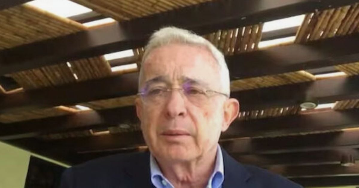 Álvaro Uribe dejó de ser el colombiano intocable, la justicia marca un hito