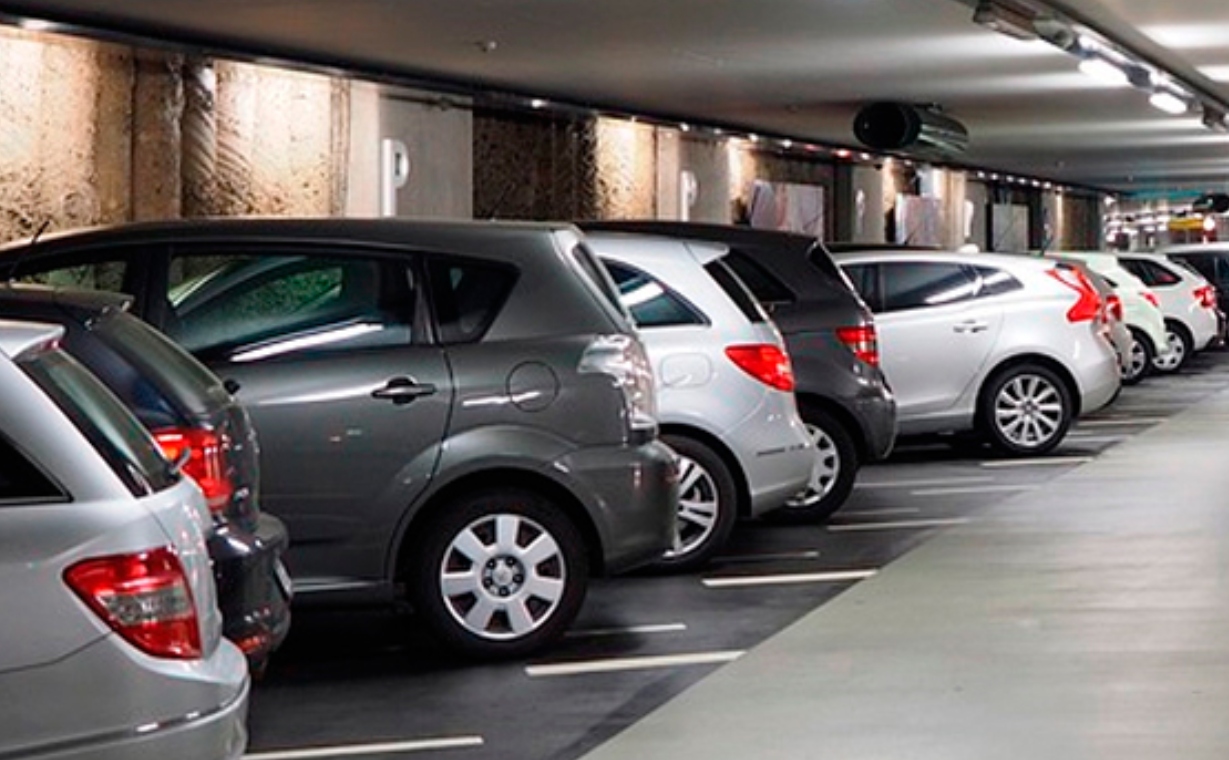 Ley permite multas en parqueaderos: conductores no se salvarán de cobros