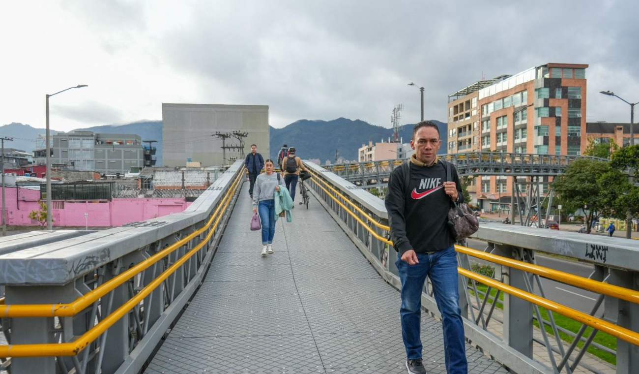 Puentes peatonales tienen nueva cara: ladrones ya no podrán hacer fiesta