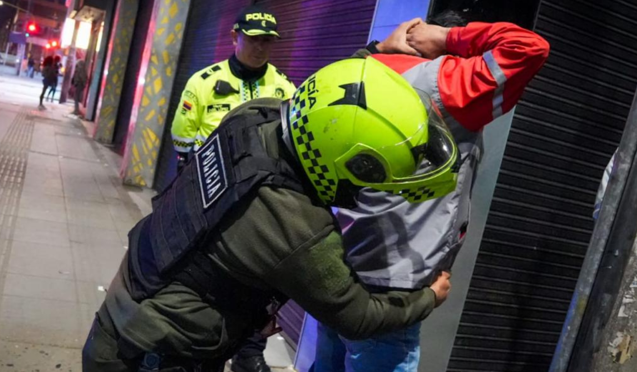 Policía no afloja en Bogotá: robos disminuyeron, pero la cosa sigue brava Policía no afloja en Bogotá: robos disminuyeron, pero la cosa sigue brava