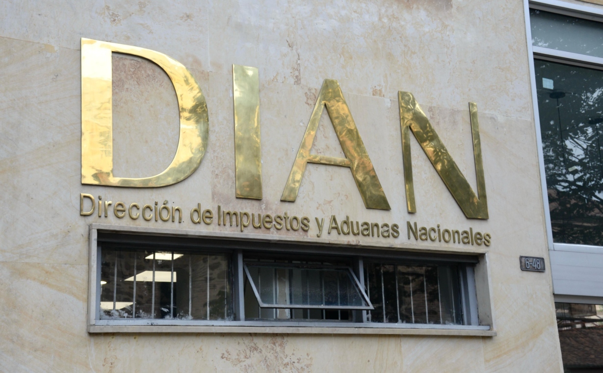 DIAN abre remate virtual de lotes, carros y apartamentos: participe así