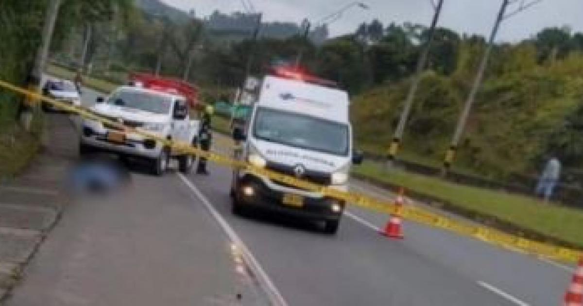 Noticias Medellín: Huecos en la vía de Caldas habrían causado siniestro