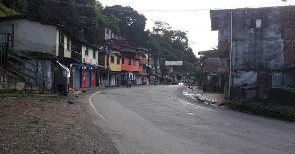 Noticias Antioquia: Atentado con burro bomba cobró la vida de un teniente Noticias Antioquia: Atentado con burro bomba cobró la vida de un teniente