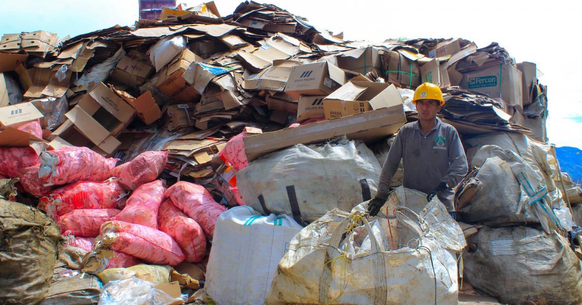 Noticias Medellín: Recicladores contribuyen a reducir la presión en relleno Noticias Medellín: Recicladores contribuyen a reducir la presión en relleno