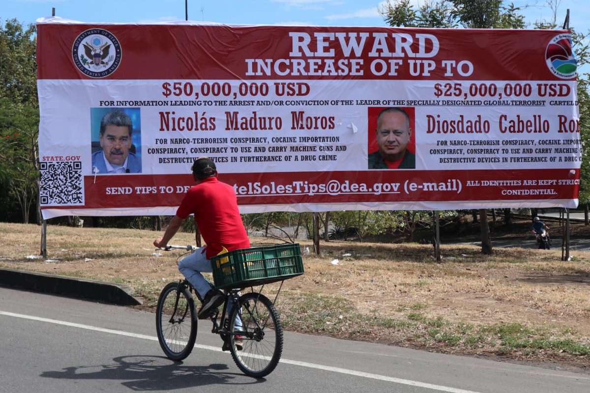 Aparece una valla con la millonaria recompensa que ofrece EE.UU. por Maduro