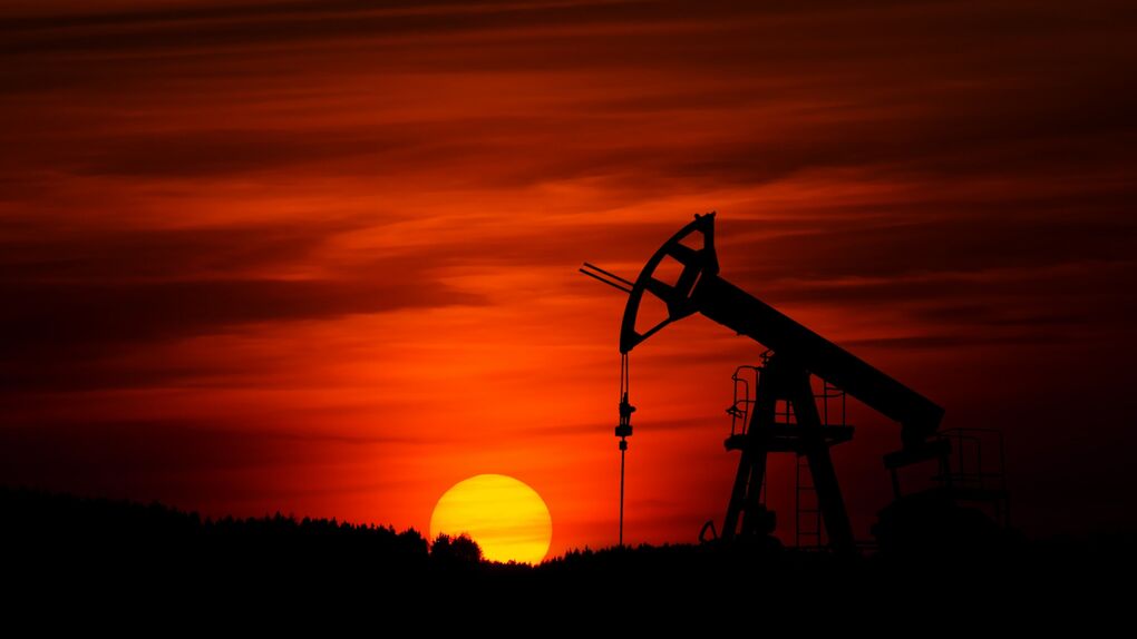 Buenas noticias para Milei: la producción de petróleo en Argentina bate el récord de 26 años Buenas noticias para Milei: la producción de petróleo en Argentina bate el récord de 26 años