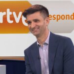 El presidente de RTVE defiende la televisión pública tras los ataques a Sarah Santaolalla