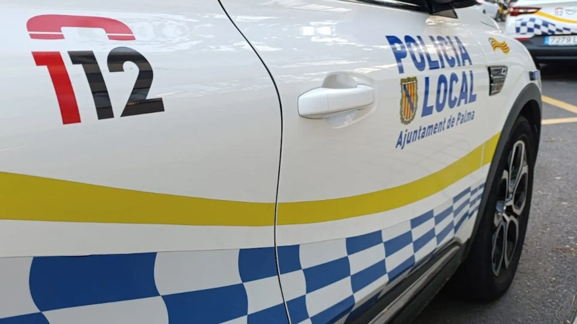 La colaboración ciudadana permite atrapar a un hombre que asaltó a una mujer en su coche para arrancarle una cadena de oro La colaboración ciudadana permite atrapar a un hombre que asaltó a una mujer en su coche para arrancarle una cadena de oro