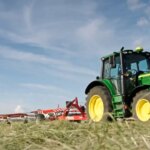 Muere un hombre que fue encontrado debajo de su tractor en Lugo