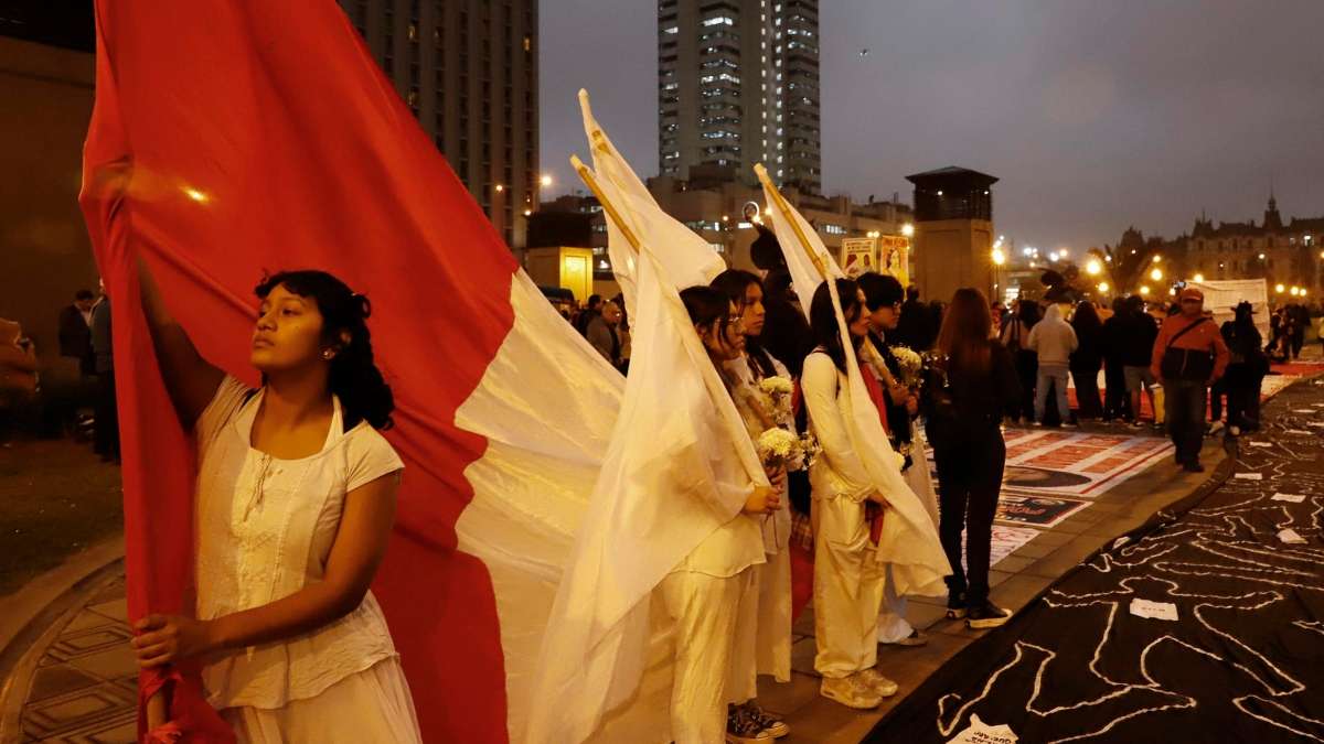 Perú entrega el DNI a 8.300 indígenas que permanecían indocumentados Perú entrega el DNI a 8.300 indígenas que permanecían indocumentados