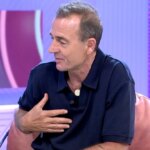 «Se levanta a las cinco de la mañana»