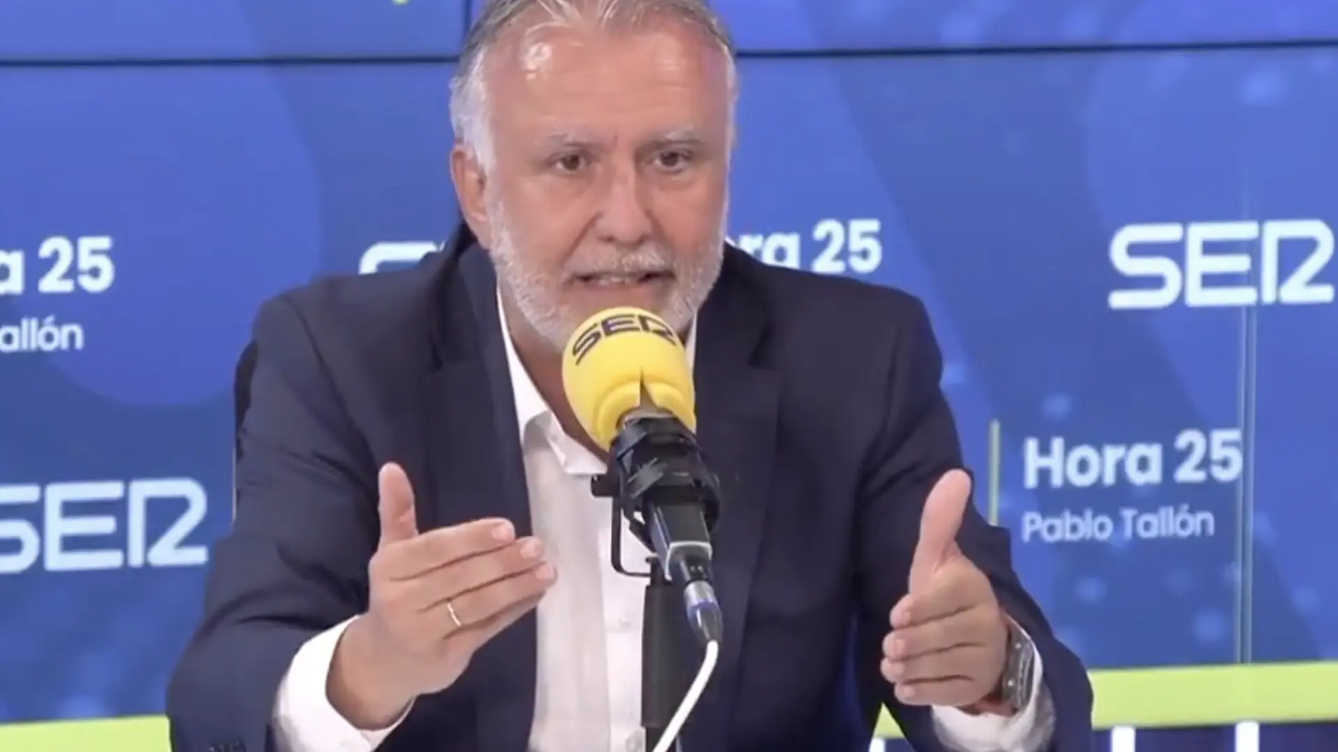 Torres acusa al PP de usar los incendios para «dañar» al Gobierno Torres acusa al PP de usar los incendios para «dañar» al Gobierno