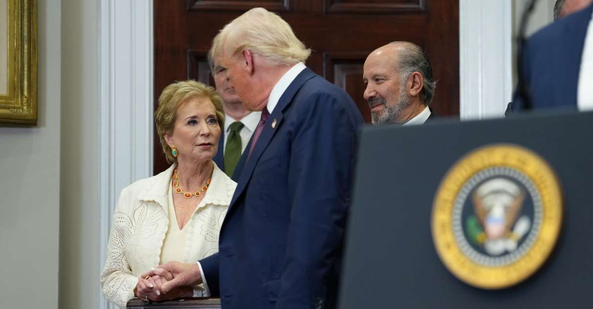 Trump ordena desplegar dos submarinos nucleares ante las "provocadoras declaraciones" de Rusia