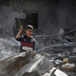 Un médico español relata el horror que ha visto en Gaza: "Muchos niños con disparos en la cabeza" Un médico español relata el horror que ha visto en Gaza: "Muchos niños con disparos en la cabeza"