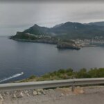 Una avioneta acrobática cae al mar en el puerto de Sóller: hallan restos del aparato