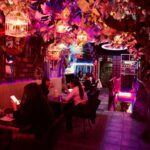 Cenar entre pociones y bosques encantados: el plan más original del centro de Madrid