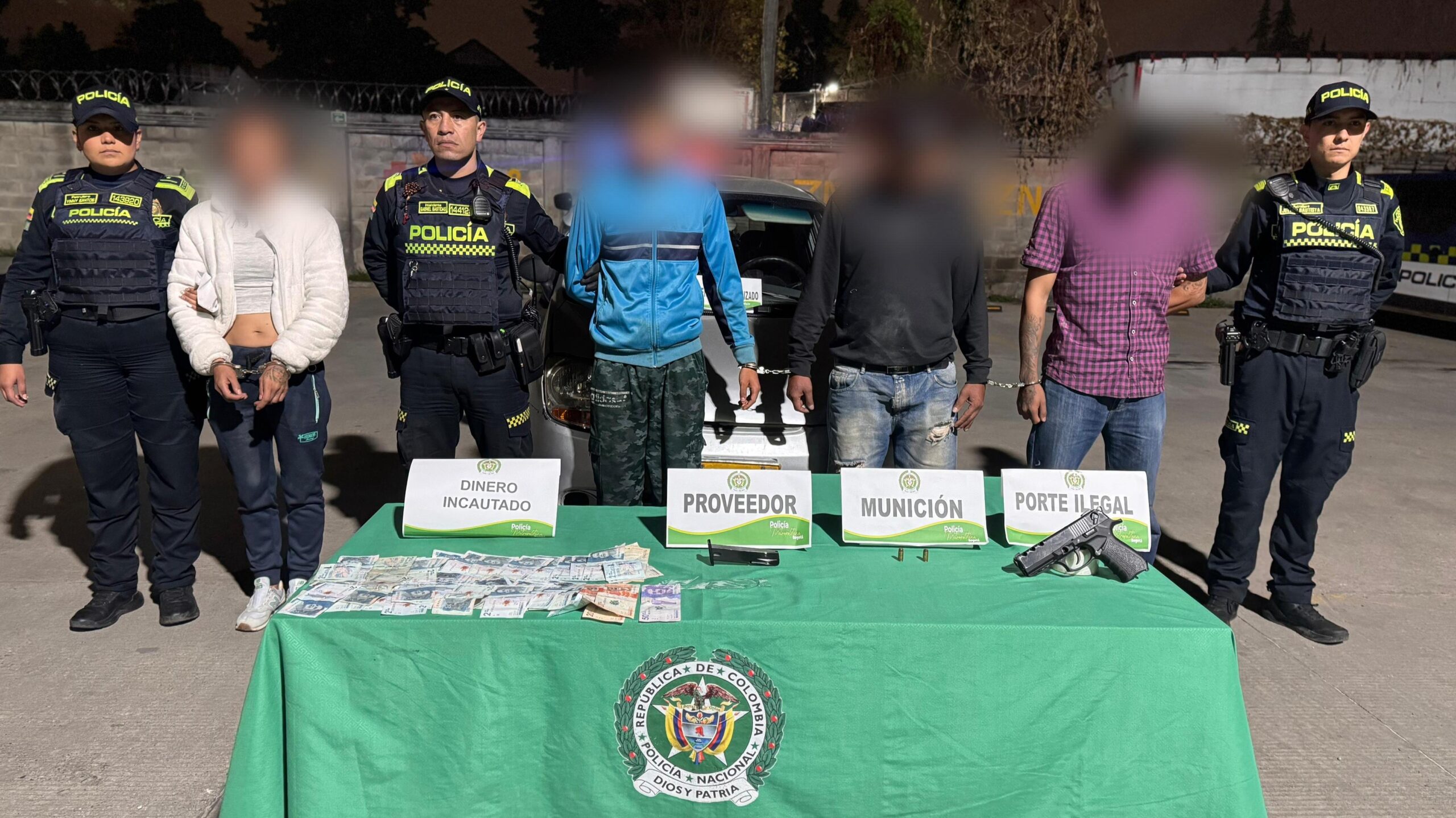 Policía frustra robo a supermercado en Kennedy y captura a cuatro personas