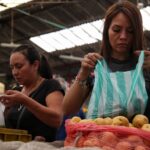 Aumentan precios en Bogotá por paros; suben papa, plátano y más productos