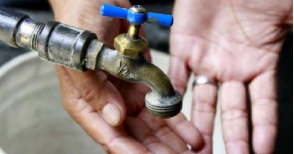Noticias Medellín: Carrotanques para atender sectores sin agua