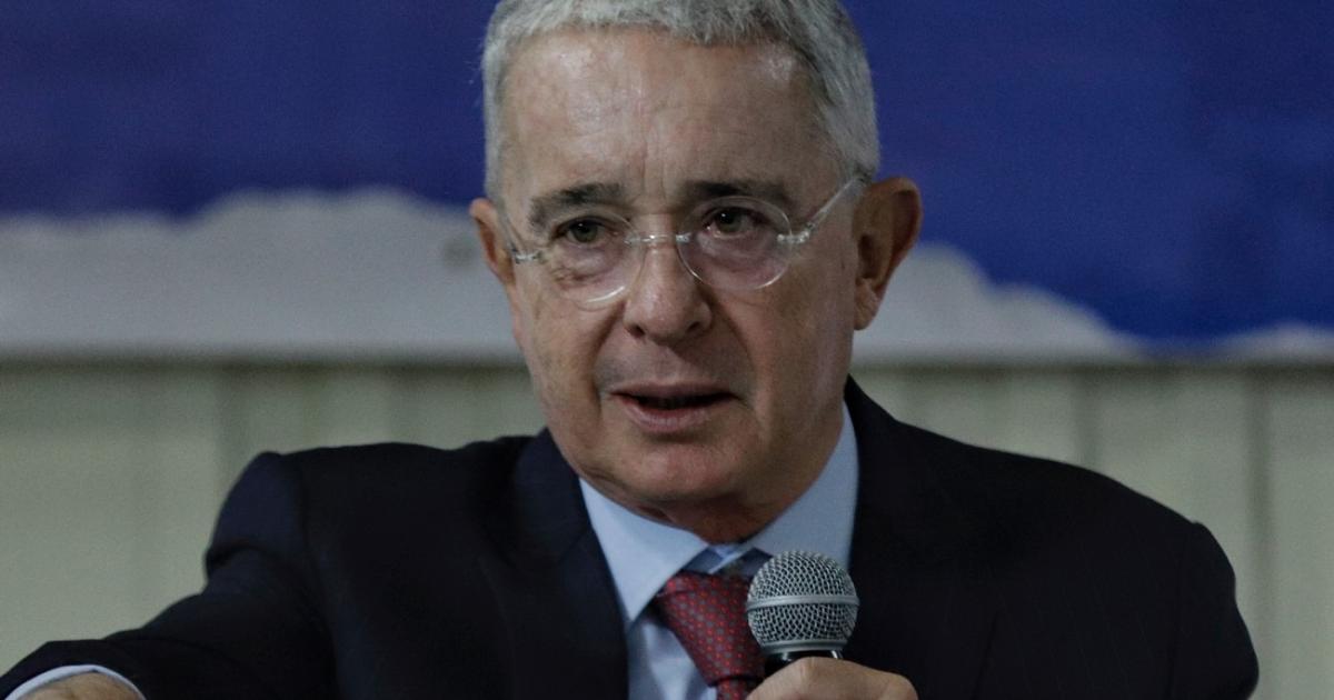 Noticias Colombia: Centro Democrático convoca marcha en favor de Uribe