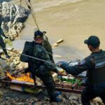 Noticias Antioquia: Ejército destruyó seis dragas para la minería ilegal