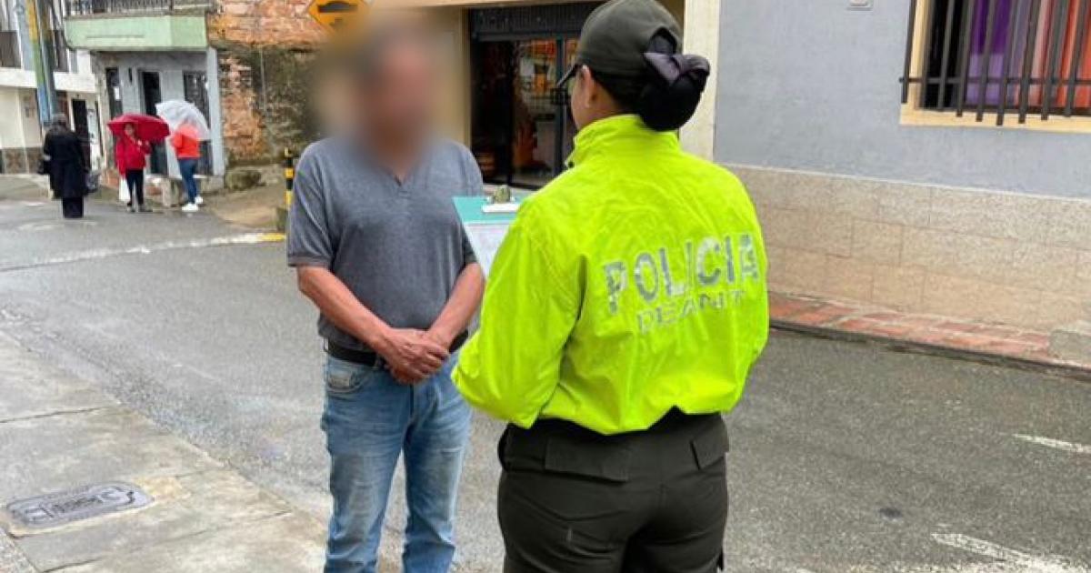 Noticias Antioquia: Rector de un colegio habría abusado de un alumno Noticias Antioquia: Rector de un colegio habría abusado de un alumno