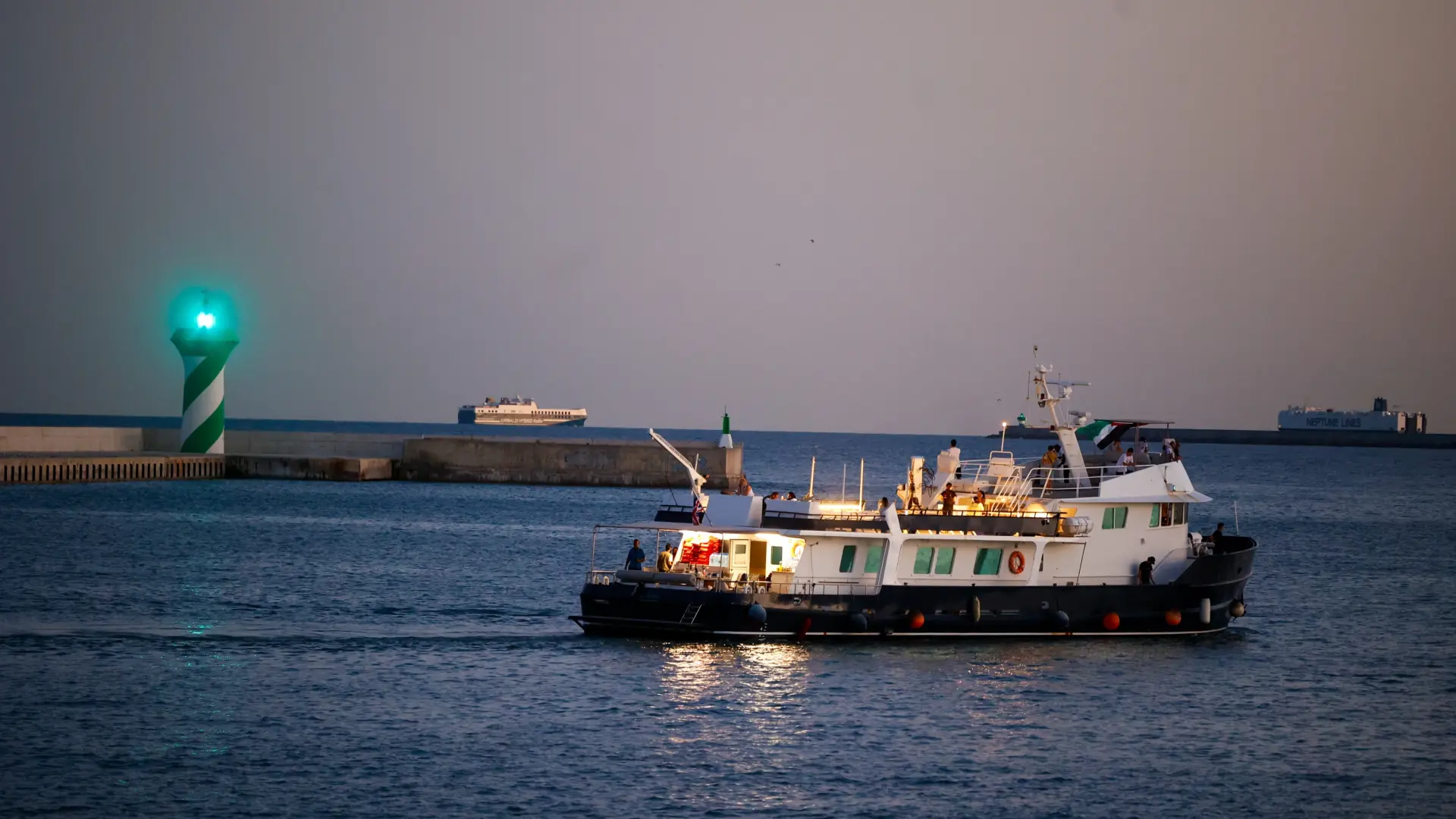 Atacan con un dron al ‘Barco Familiar’ de la flotilla rumbo a Gaza en el puerto de Túnez