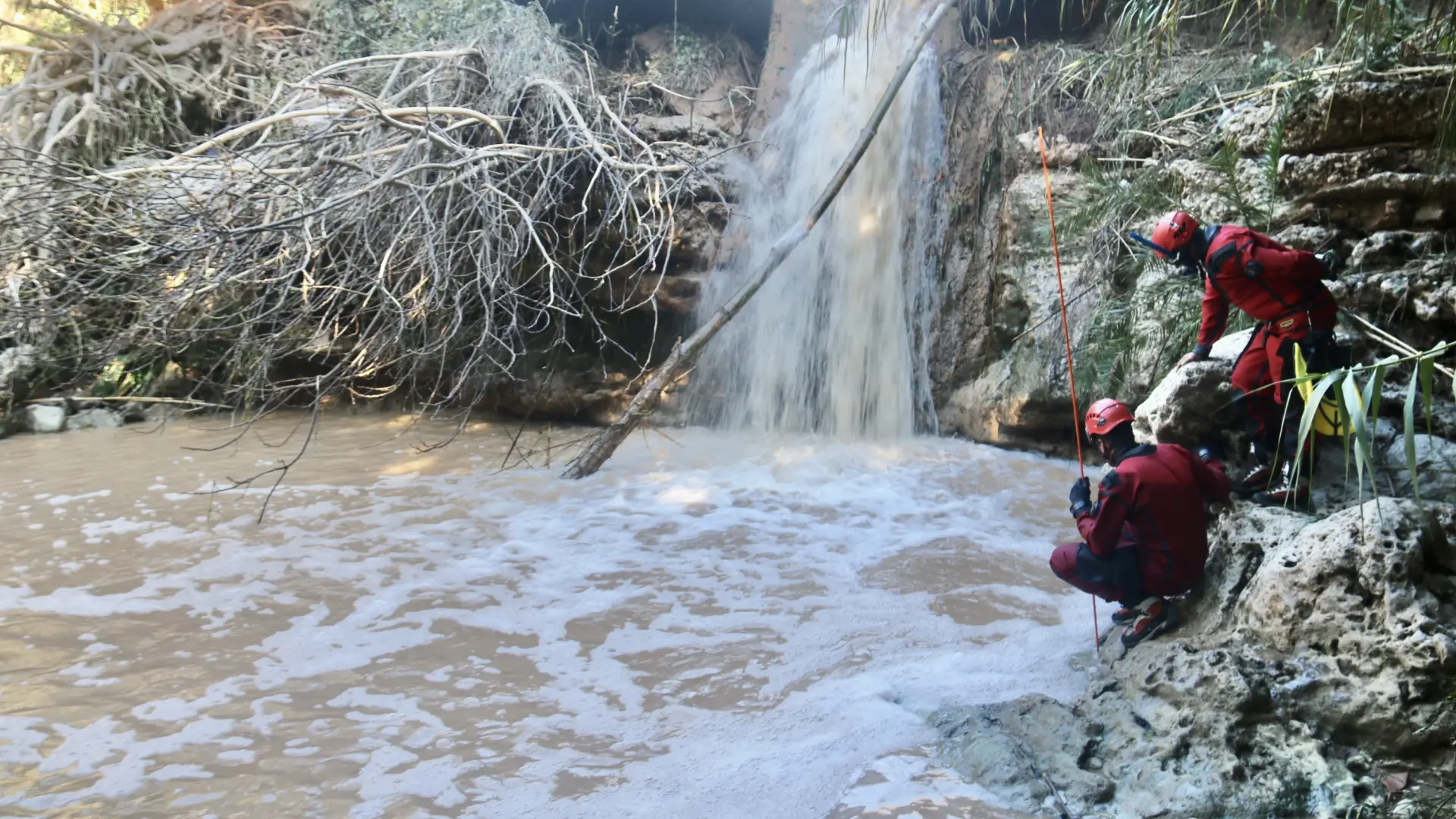Confirman que el cadáver hallado en la zona de Sant Quintí de Mediona arrastrado por la riada es el padre desaparecido Confirman que el cadáver hallado en la zona de Sant Quintí de Mediona arrastrado por la riada es el padre desaparecido