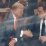 Donald Trump y Elon Musk sellan la paz con un apretón de manos en el funeral de Kirk: «Por Charlie»