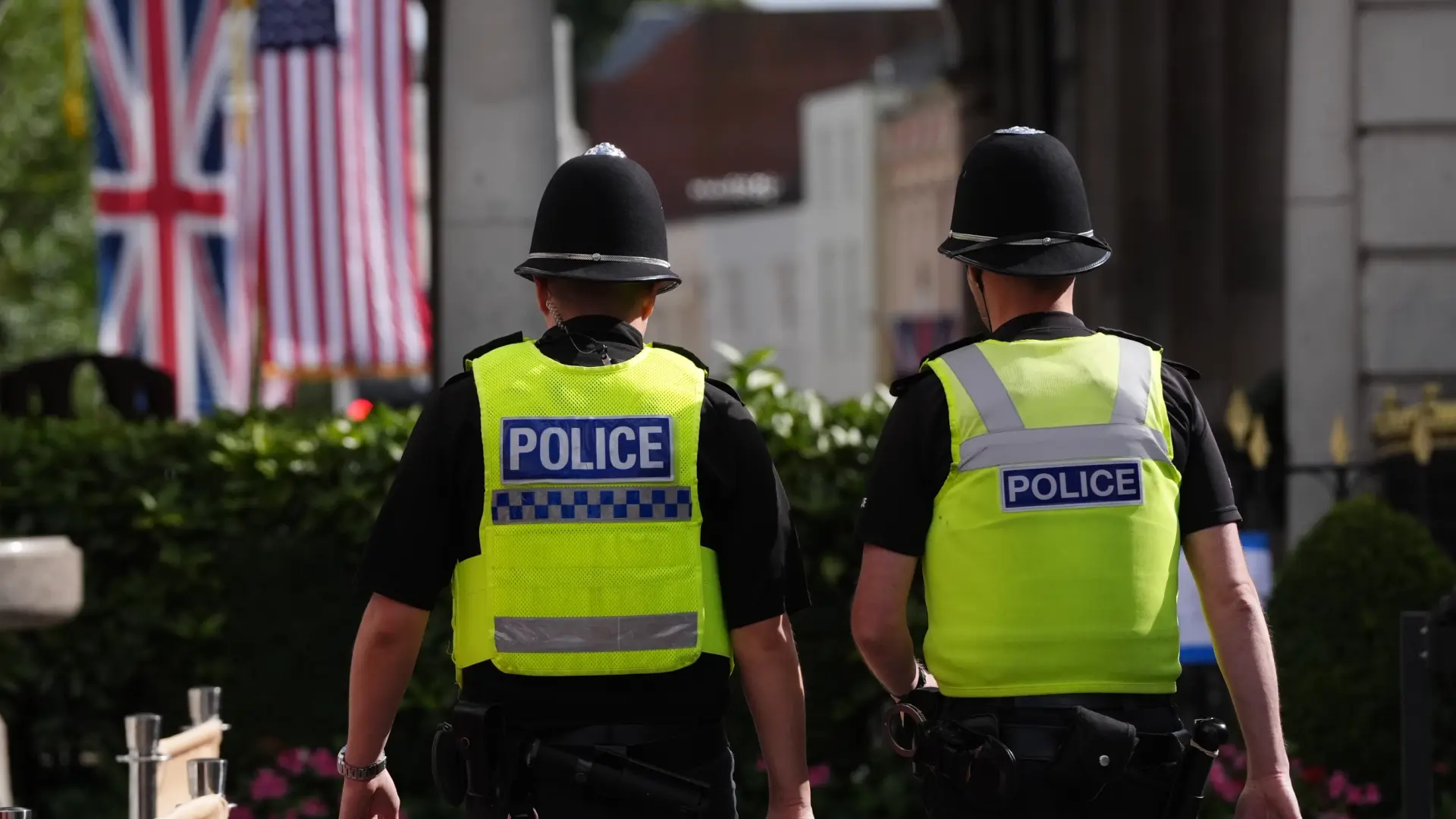 Dos detenidos por pilotar un dron y violar el espacio aéreo de Windsor ante la visita de Trump a Reino Unido Dos detenidos por pilotar un dron y violar el espacio aéreo de Windsor ante la visita de Trump a Reino Unido