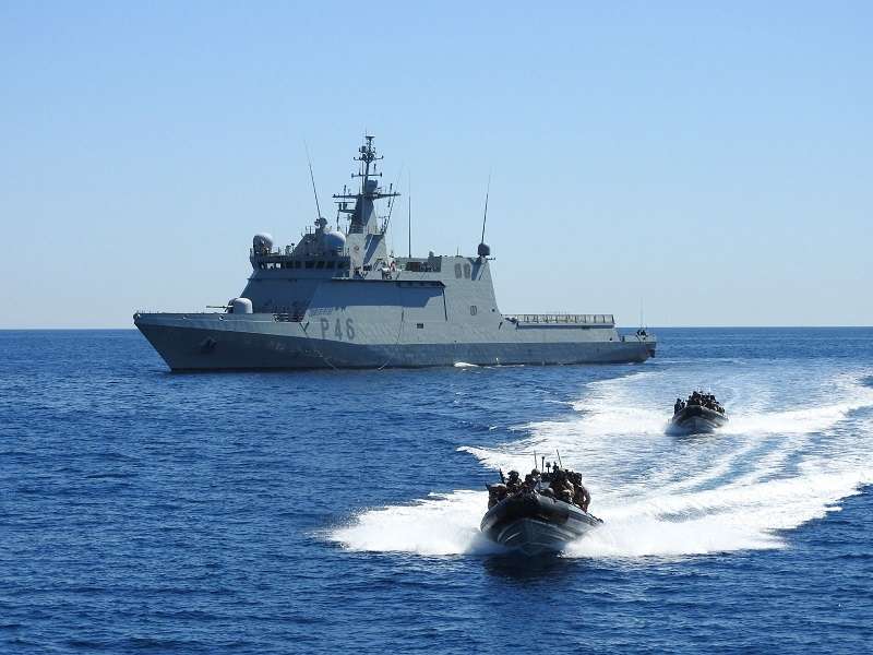 El buque de la Armada que envía Sánchez a proteger a la flotilla tiene cañones israelíes