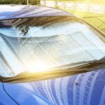 El parasol más práctico para el coche es fácil de guardar, tiene bloqueo solar y cuesta 6 euros