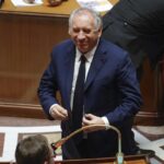 Francia se acerca al abismo: cae el gobierno de Bayrou y Macron afronta su enésima crisis