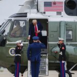 Imputan a un hombre que apuntó con un láser al helicóptero en el que viajaba Trump