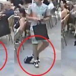 Las cámaras captan a un ladrón robando un bolso con el pie en el Barrio Gótico de Barcelona