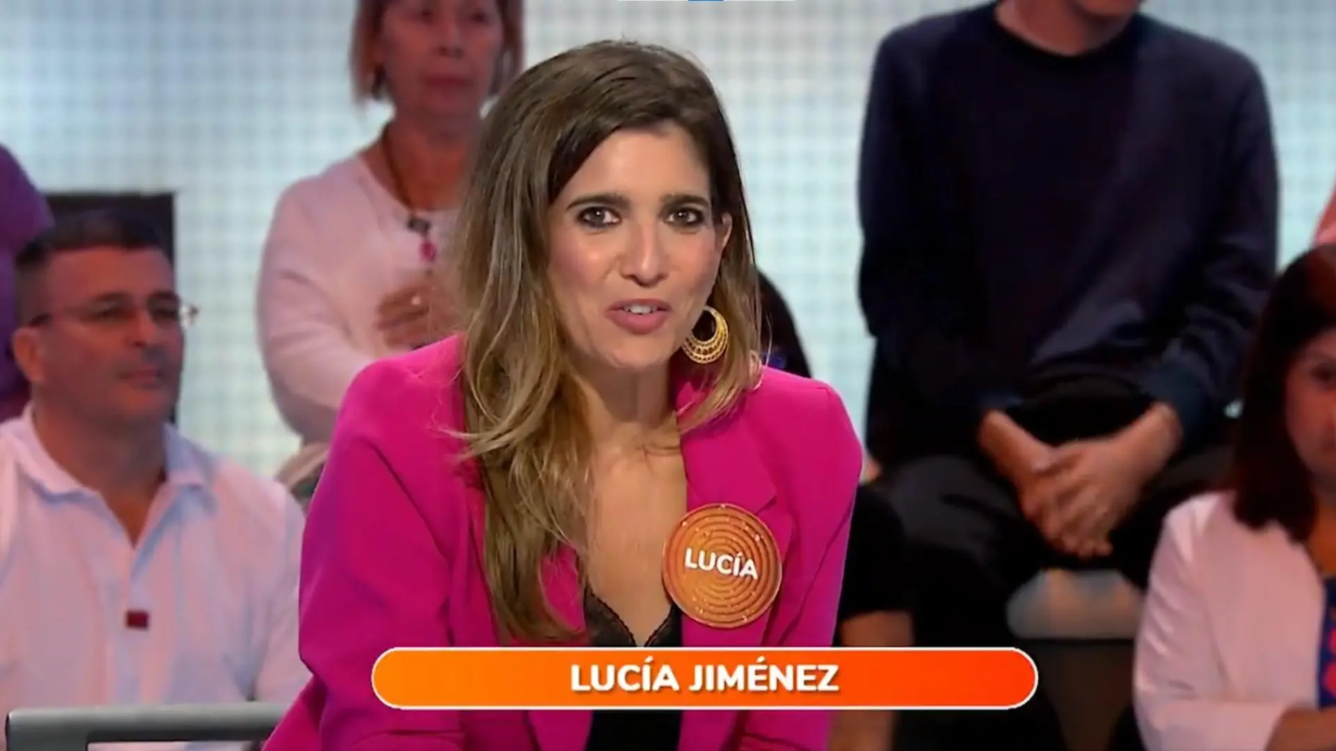 Lucía Jiménez piropea el paso de Rosa y Manu por ‘Pasapalabra’: «Es admirable» Lucía Jiménez piropea el paso de Rosa y Manu por ‘Pasapalabra’: «Es admirable»