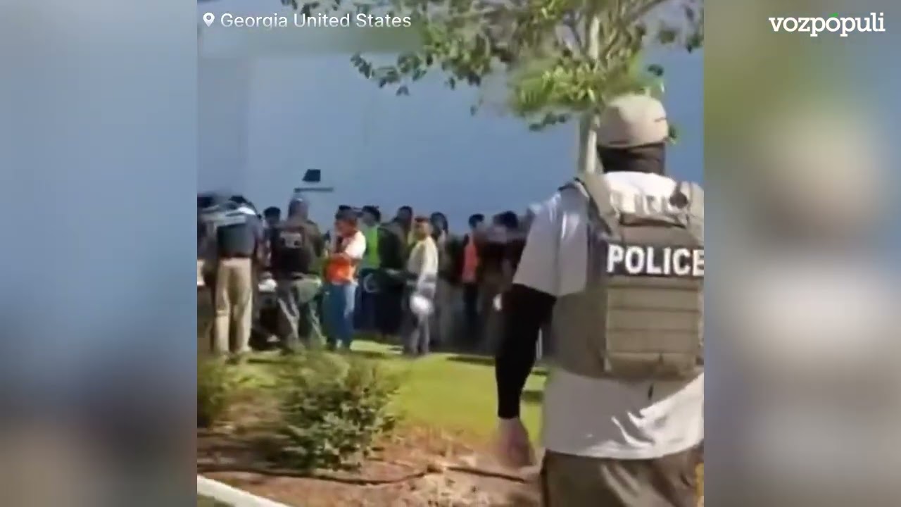 Macroredada en EEUU: más de 400 inmigrantes detenidos en una fábrica Macroredada en EEUU: más de 400 inmigrantes detenidos en una fábrica
