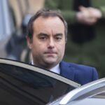 Sébastien Lecornu, nuevo primer ministro, el “mini yo” del presidente Macron