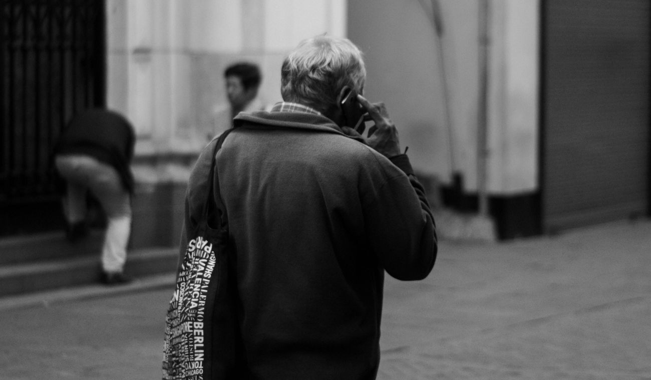 A adulto mayor le quitan la vida en su casa: alteran cámaras de seguridad