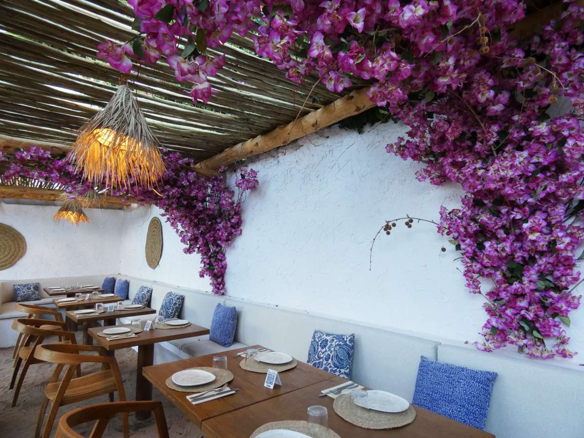 Comer bien en Ibiza sin arruinarse: el restaurante que debes conocer