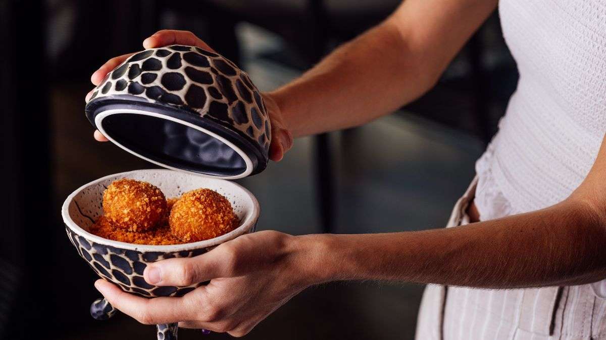 El restaurante de Madrid que cautiva los cinco sentidos: del tartar de corvina al asado cocinado 12 horas El restaurante de Madrid que cautiva los cinco sentidos: del tartar de corvina al asado cocinado 12 horas